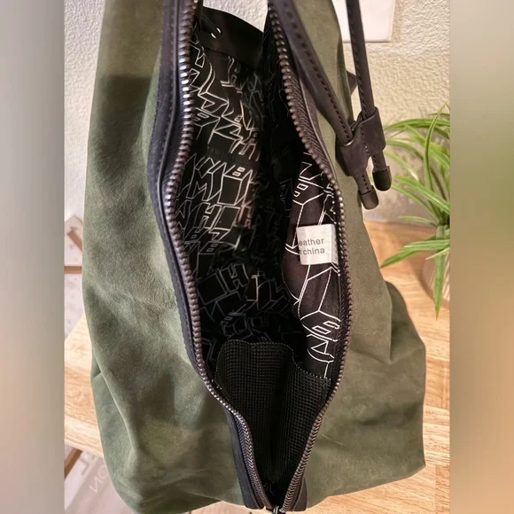 LAMB Nubuck Green Leather w/Black 1-Strap Sling BackPack Excellent Condition!! - Picture 7 of 8